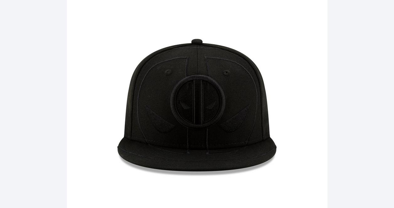 Gorra de Deadpool Blacked-Out Logo